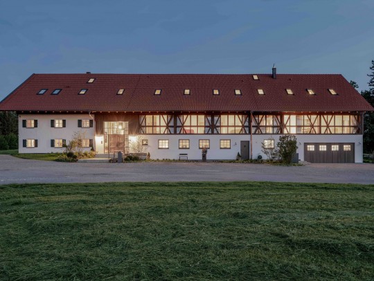 BILD:       		EINFIRSTHOF - When the cows left the barn            