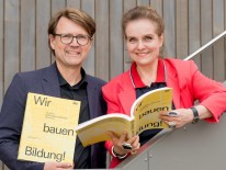 BILD:   		Wir bauen Bildung!        